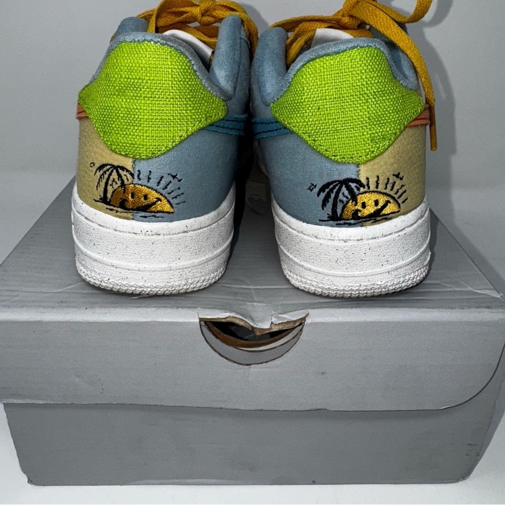 Air Force 1 Low '07 LV8 Next Nature 'Sun Club Multi' size 4.5Y - Picture 7 of 16